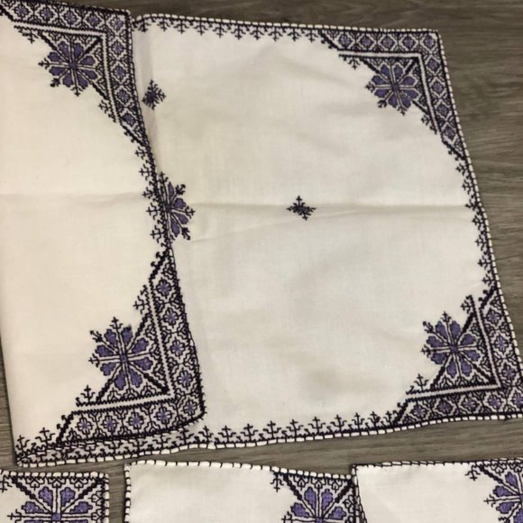 Moroccan Hand Embroidery Linen Napkins Set (Placemats) - Picture 7 of 7